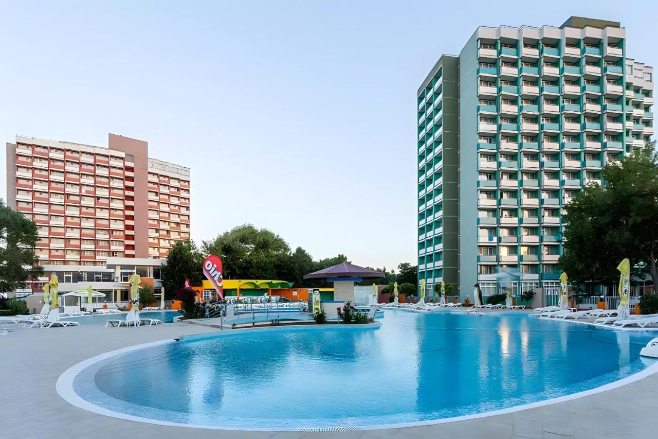 Hotel Aquapark Balada Saturn Mangalia Eksteriør billede